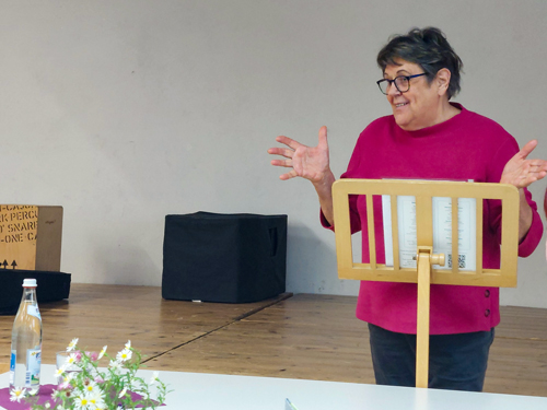 Volles Haus, gute Laune und Geschichten zum Schmunzeln